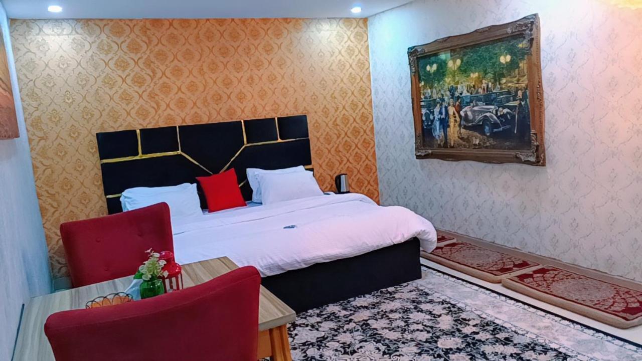 Hotel Nuit De Paris à Abuja Extérieur photo